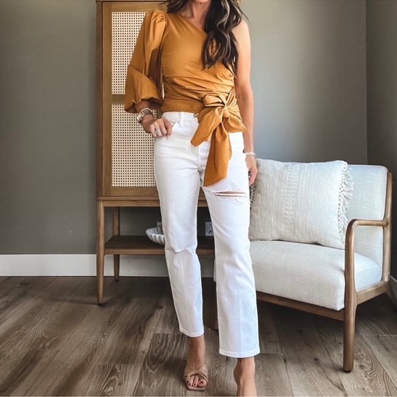 New express one shoulder with sash top - Picture 3 of 3